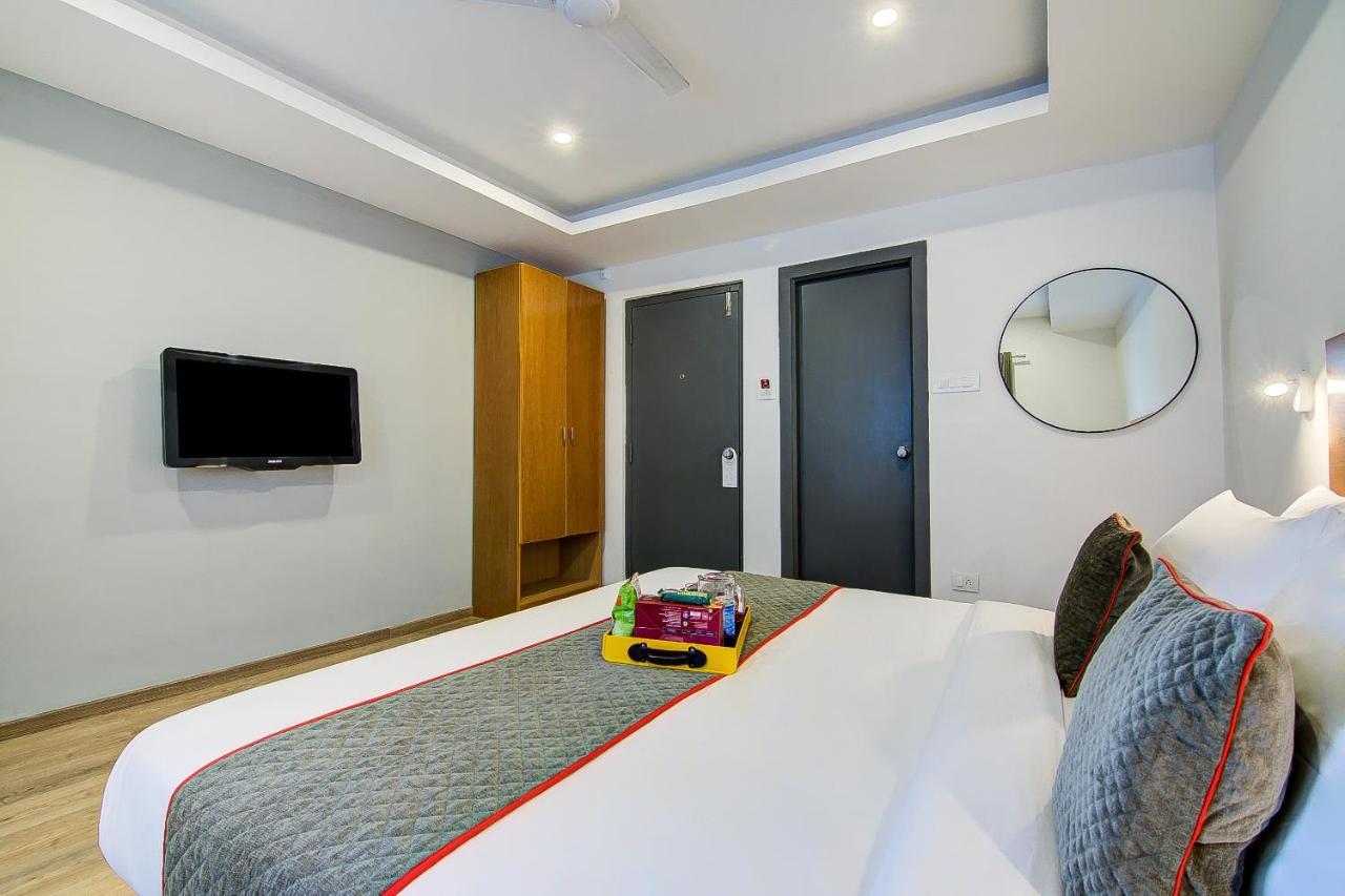 Oyo Townhouse 034 -Halcyon Hitech City Road Hyderabad Exterior foto