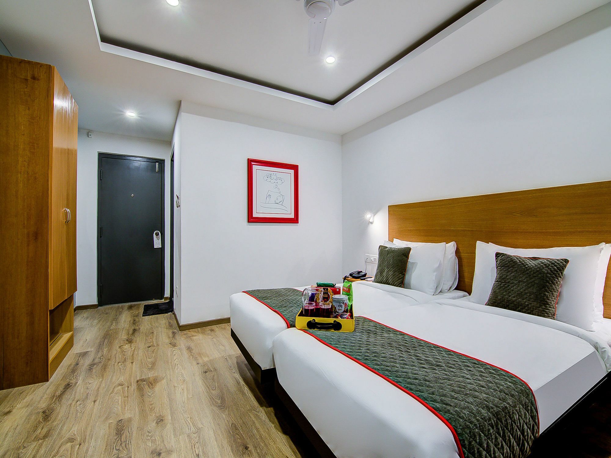 Oyo Townhouse 034 -Halcyon Hitech City Road Hyderabad Exterior foto