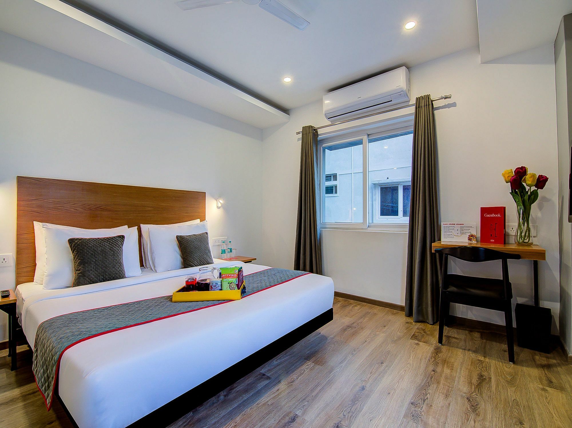 Oyo Townhouse 034 -Halcyon Hitech City Road Hyderabad Exterior foto